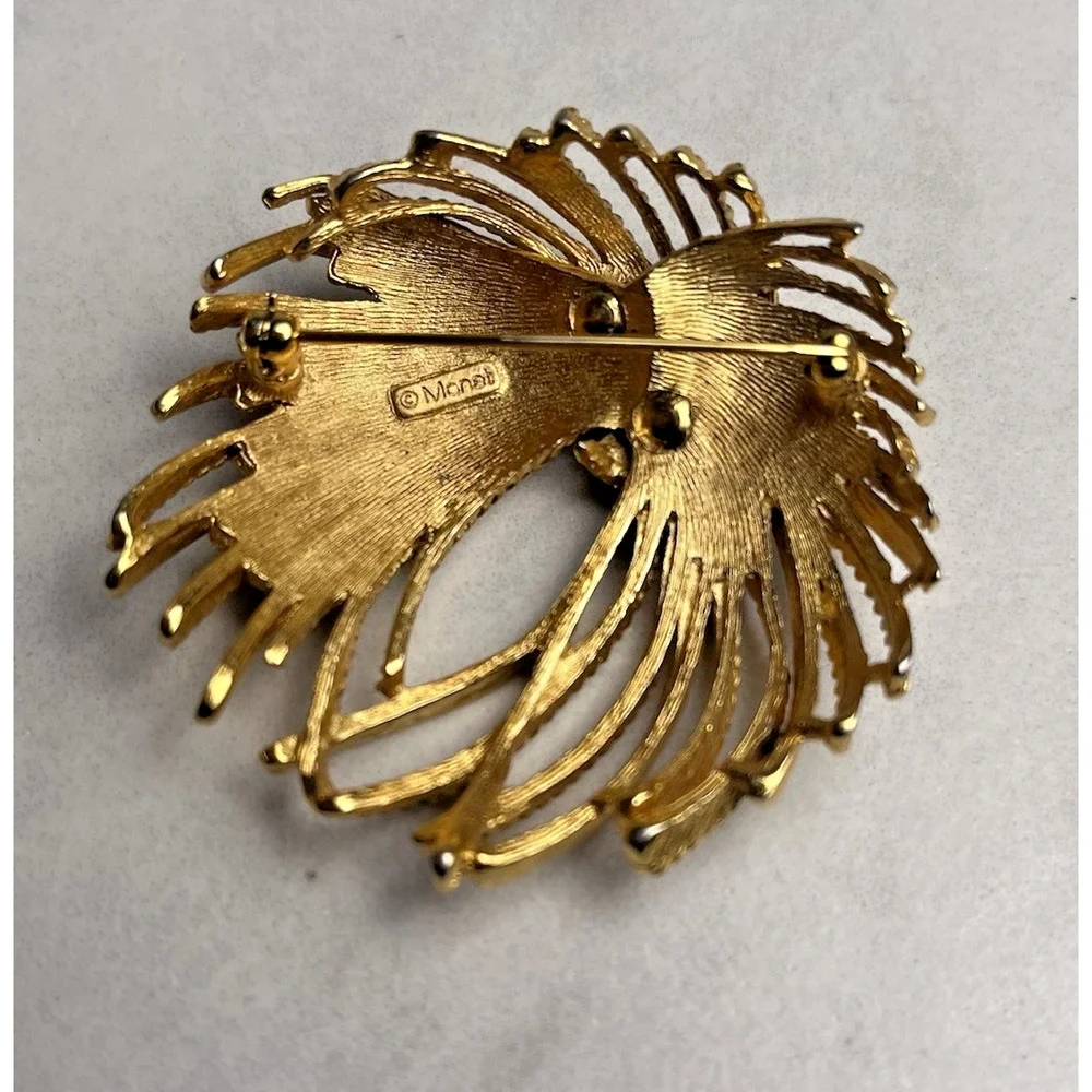 Monet Cordelia Brooch Pin Starburst Fringe Fireworks Gold Tone Vintage 1960s 2